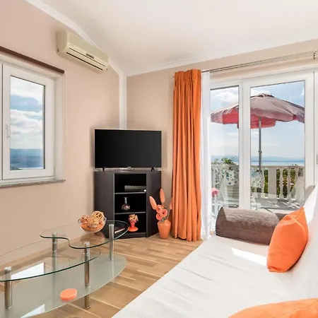 In With House Sea View Apartment *