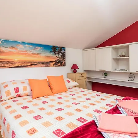 Apartment In With House Sea View