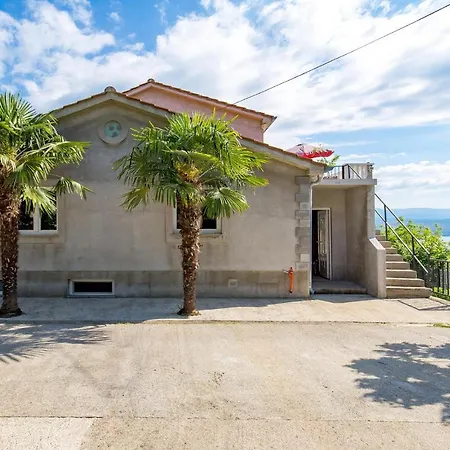 In With House Sea View Apartment