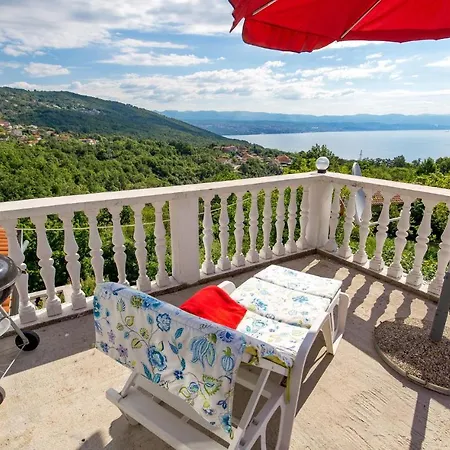 Apartment In With House Sea View